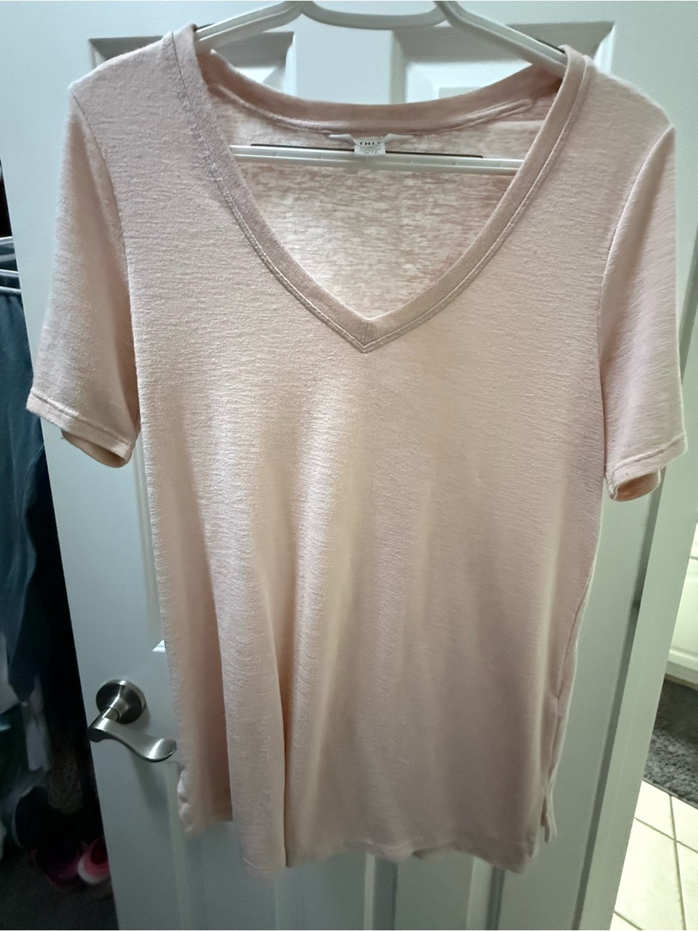 Women's Light Pink Breezy V-Neck Short Sleeve Top Medium TALL